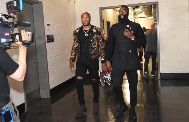 火箭哈登连续三场得分30+（哈登连三场为火箭砍下30+分）