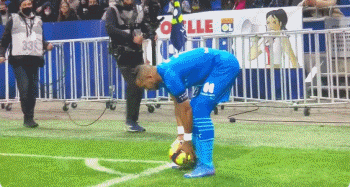 暴涨4000万，伦纳特-卡尔创造德转历史德甲球员身价涨幅纪录（身价飙升4000万，伦纳特-卡尔刷新德转史上德甲球员涨幅纪录）