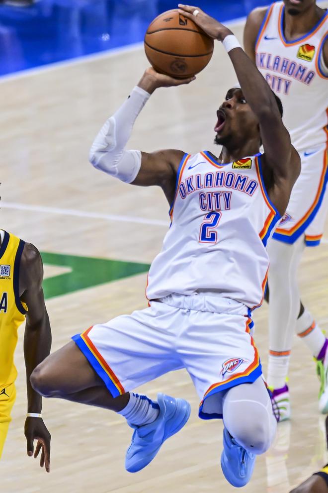 五大联赛榜首再次易主（五大联赛榜首再换主人）