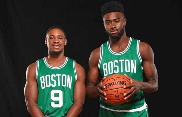 马卡：费兰曾与莫拉塔沟通穿西班牙7号球衣，后者表示支持（马卡：费兰就身披西班牙7号球衣与莫拉塔沟通，获对方支持）