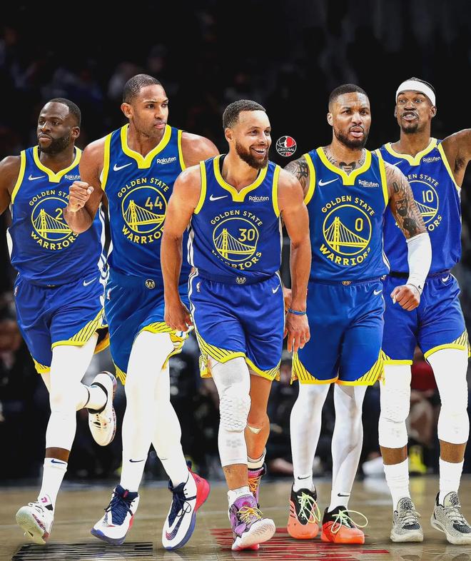 詹姆斯篮板抢断关键时刻锁定胜局（詹姆斯关键篮板与抢断锁定胜利）