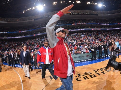 懂球帝2025年10月MVP候选出炉：凯哈姆入围，加布、门德斯在列（懂球帝揭晓2025年10月MVP候选名单：凯哈姆入选，加布、门德斯上榜）