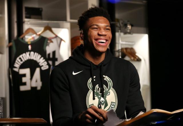 大连梭鱼湾足球场本赛季中超联赛观众总人数达874...（大连梭鱼湾球场本季中超累计观众已达874...）